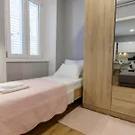 Poluotok 2 Апартаменты