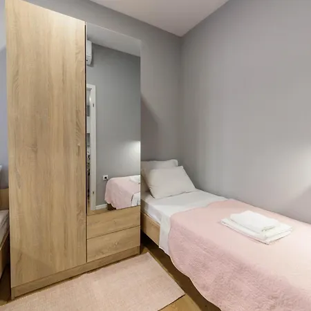 Poluotok 2 Apartamento *