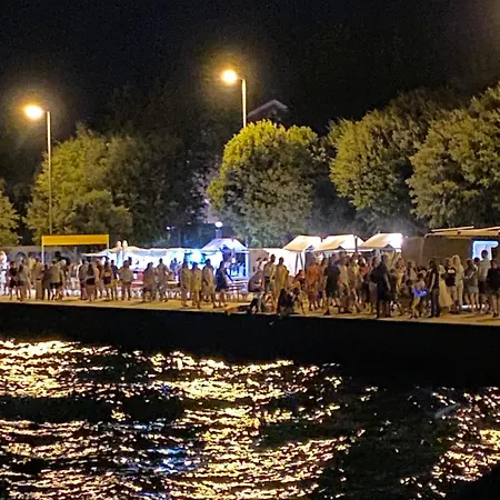 Poluotok 2