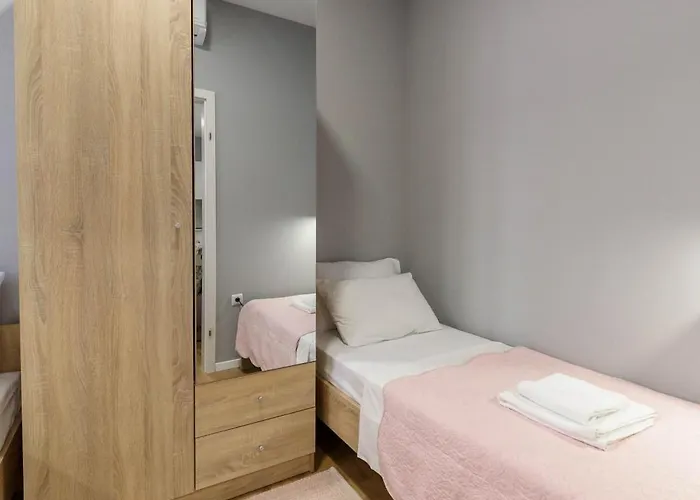 Poluotok 2 Apartament *